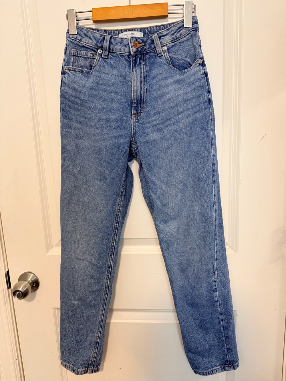 Dynamite Claudia High-Rise Jeans – Classic Blue Wash
